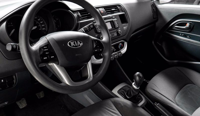 2015 Kia Rio 5 full