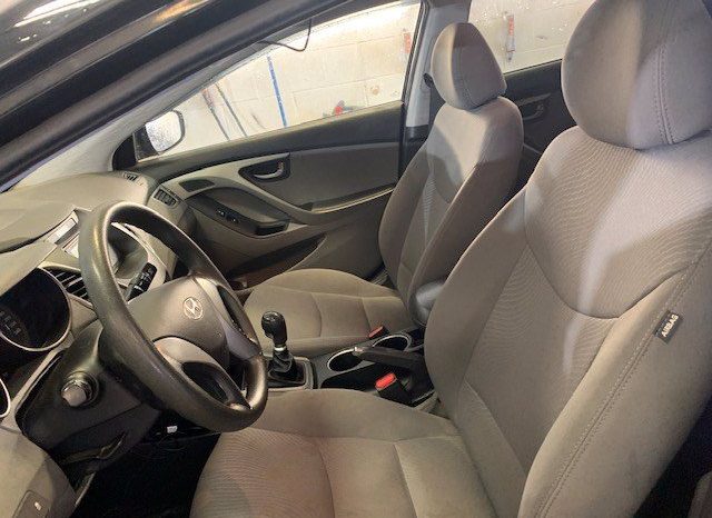 2016 Hyundai Elantra full